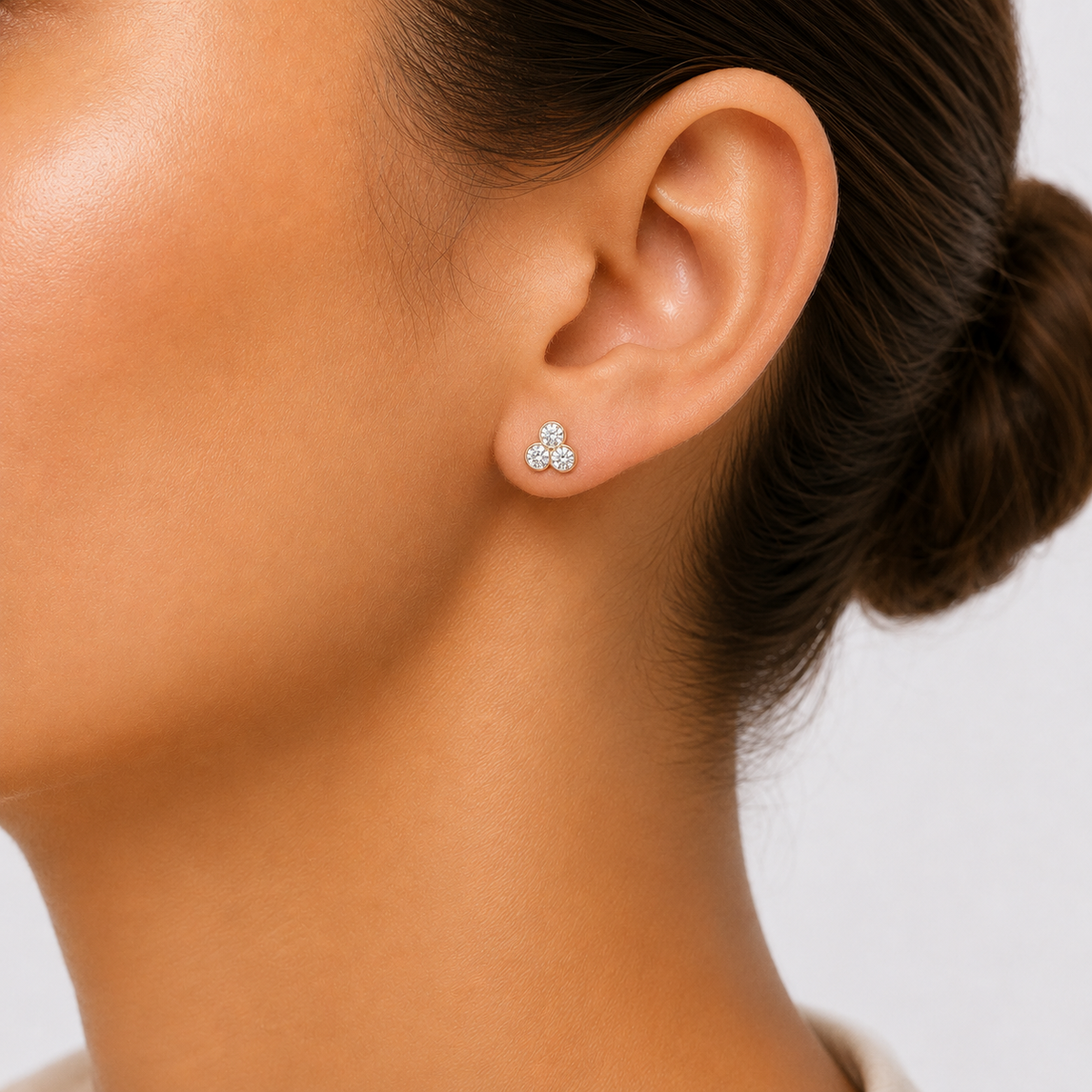 Clover Glow Diamond Earrings